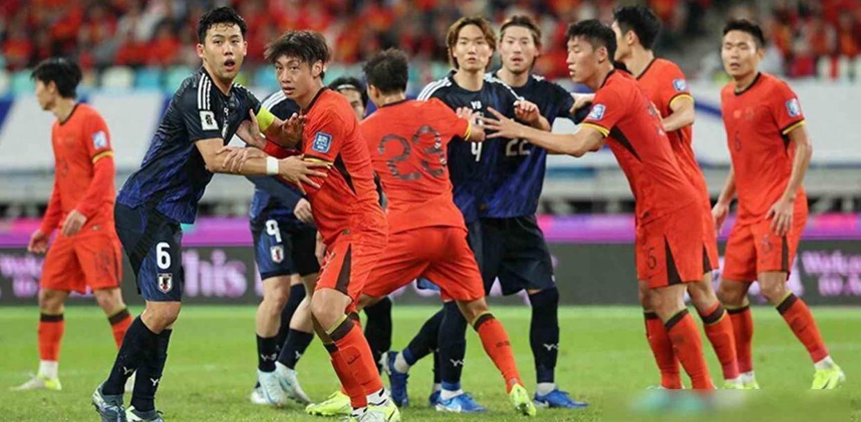 老鹰城队士气大增,新晋球员大放异彩引发球迷热议的简单介绍 老鹰城队士气大增,新晋球员大放异彩引发球迷热议的简单介绍