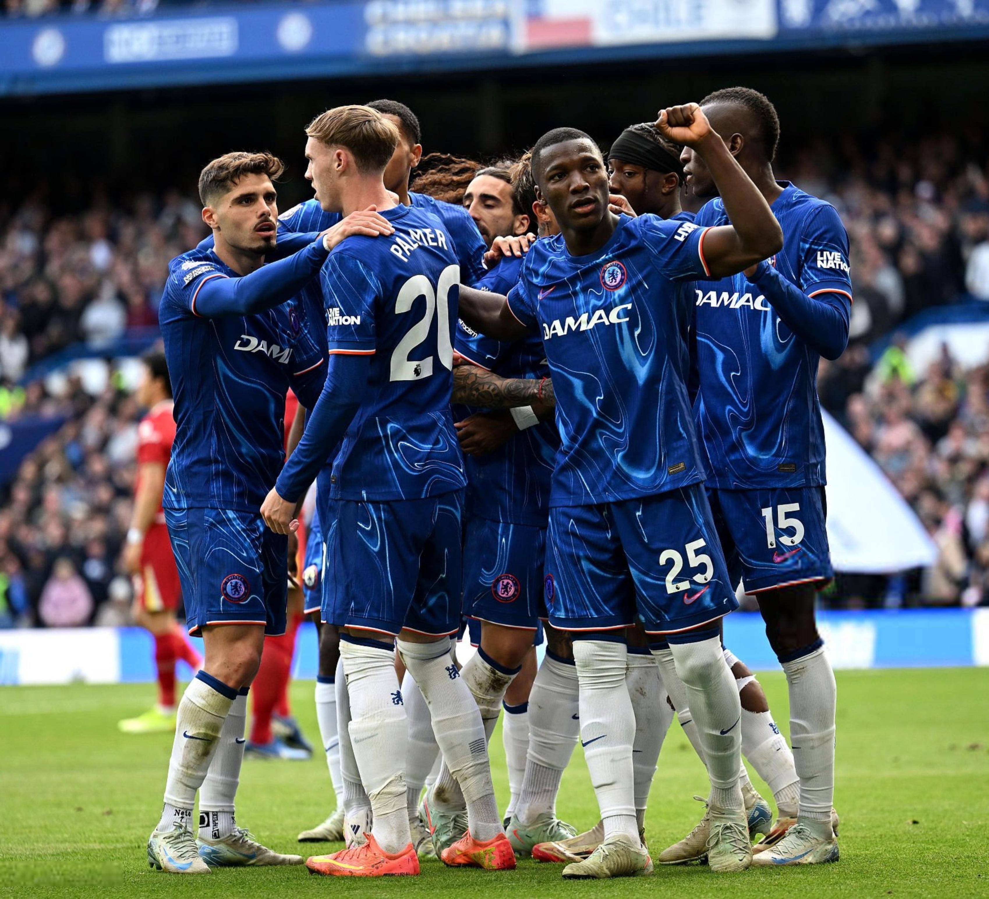 包含切尔西威尔演戏连胜晋级次轮的词条