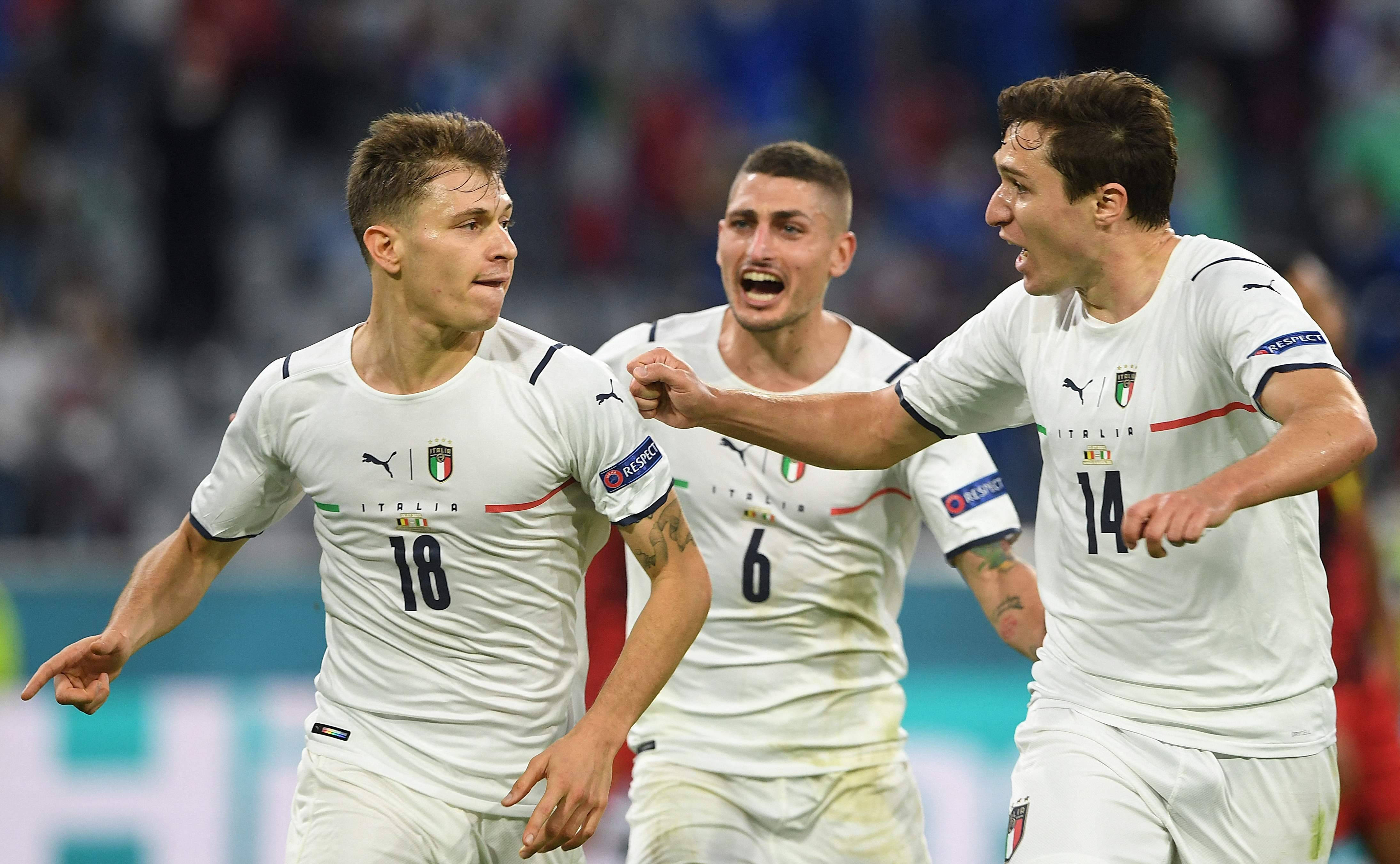 关于法国队鏖战奥地利队，奥恰洛夫统治全场的信息